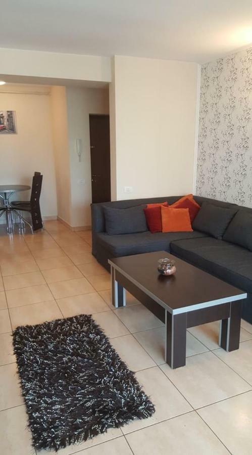 מאמאיה Nick Apartments מראה חיצוני תמונה